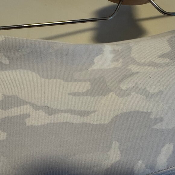 Lululemon Grey Camo High-Rise Leggings | Size 8 - Picture 3 of 3